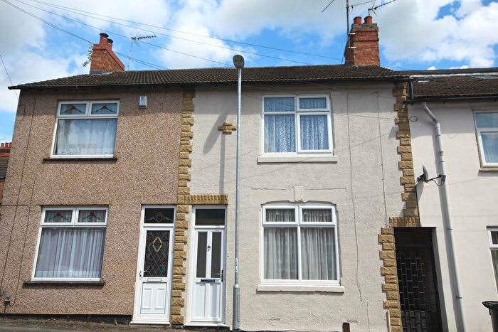 2 Bedroom Terraced House To Rent In Lancaster Road, Kettering, NN16