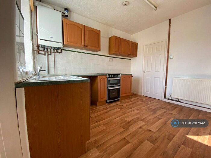 2 Bedroom Terraced House To Rent In Silverdale Road, Nottingham, NG7