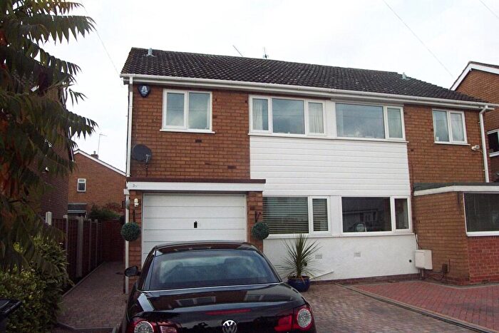3 Bedroom Semi Detached House To Rent In Winds Point, Hagley, Stourbridge, DY9