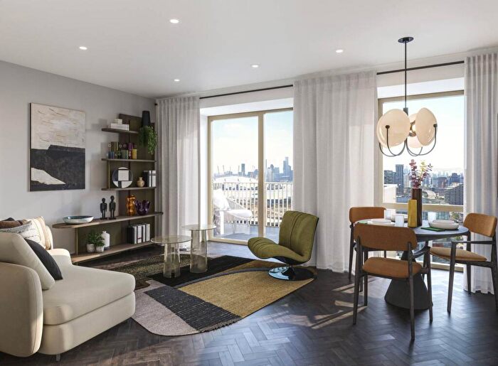 1 Bedroom Flat For Sale In Queens Cross, Royal Docks, E16
