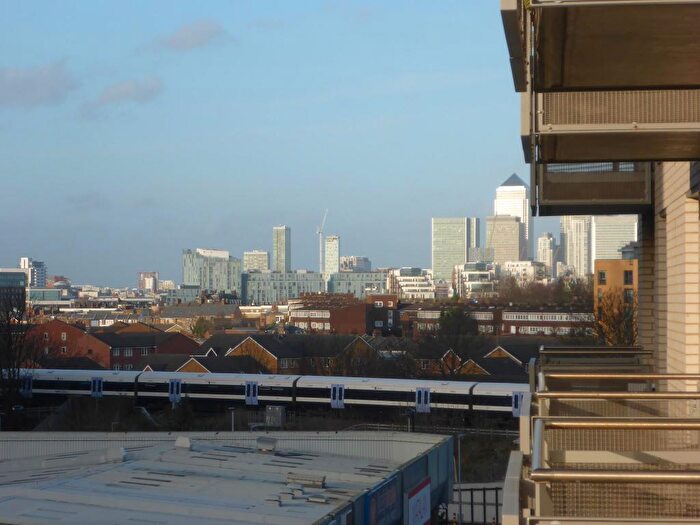 2 Bedroom Flat To Rent In Venice Corte, Elmira Street, Lewisham, London, SE13