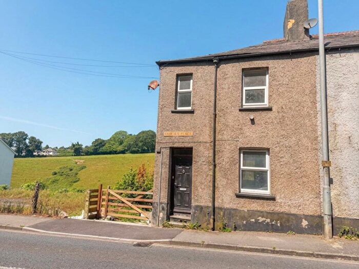 2 Bedroom End Of Terrace House For Sale In Fairfax Place, Launceston, PL15
