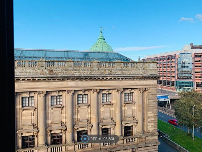 2 Bedroom Flat To Rent In Glasgow, Glasgow, G3