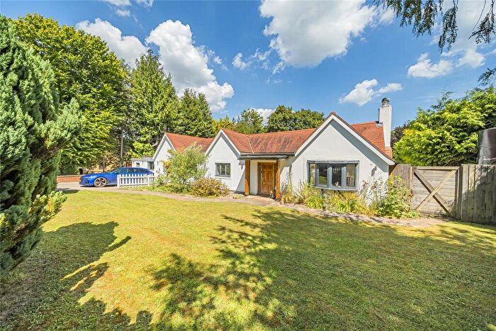5 Bedroom Detached House For Sale In Outdowns, Effingham, Surrey, KT24