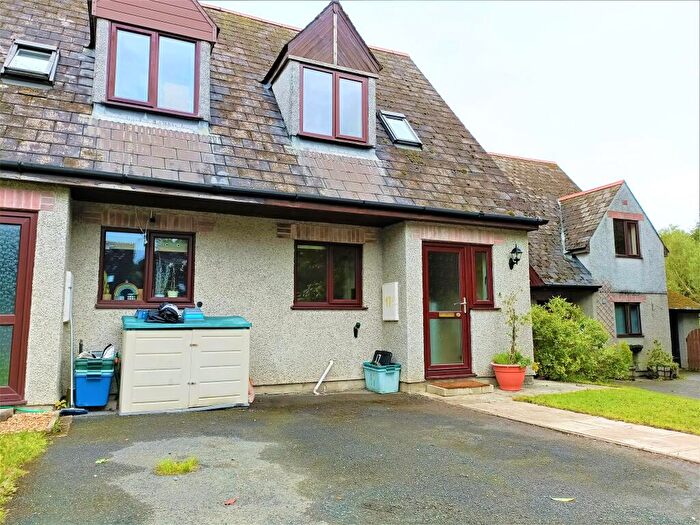 2 Bedroom House To Rent In Park Court, Chillaton, Lifton, PL16