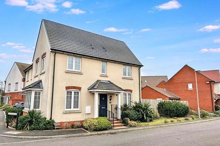 3 Bedroom Semi-Detached House For Sale In Wareham, BH20