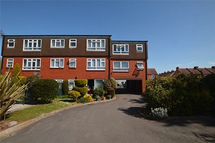 2 Bedroom Flat To Rent In Hamp Street, Bridgwater, Somerset, TA6