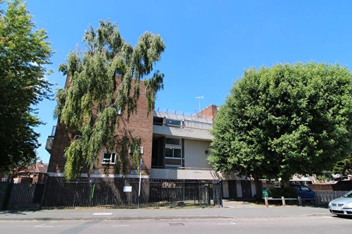 4 Bedroom Flat For Sale In Somers Road, Southsea, PO5