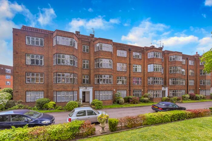 2 Bedroom Flat To Rent In Portsmouth Road, Putney, SW15