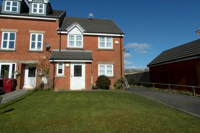 3 Bedroom Property To Rent In Seacole Close, Blackburn, BB1