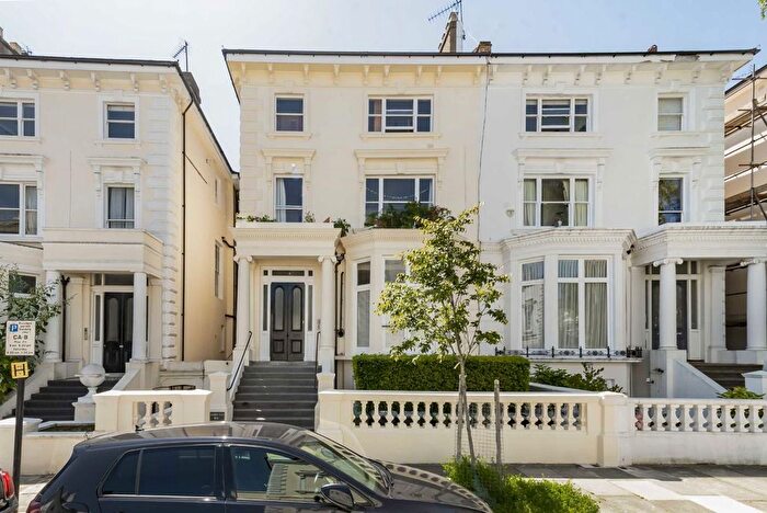 1 Bedroom Flat To Rent In Belsize Square, London, NW3