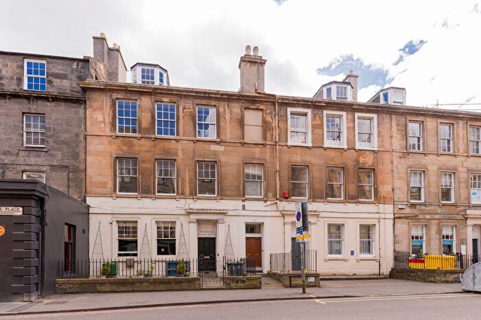 5 Bedroom Flat For Sale In / Gilmore Place, Edinburgh, EH3