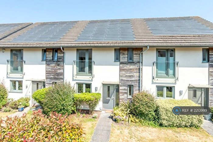 3 Bedroom Terraced House To Rent In Lloyd Road, Chichester, PO19