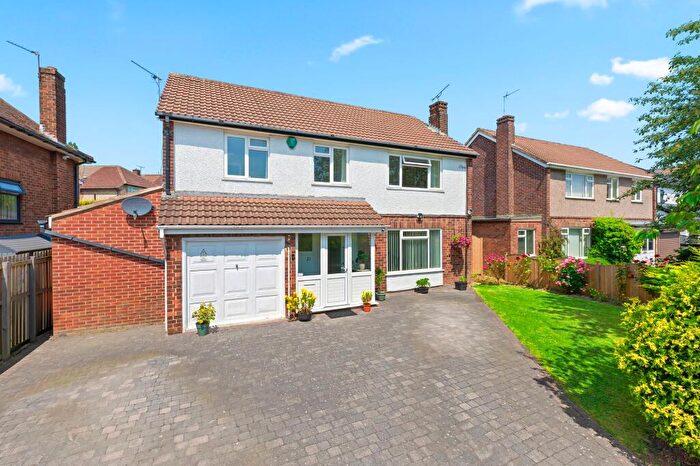 4 Bedroom Detached House For Sale In Rockwood Road, Calverley, LS28