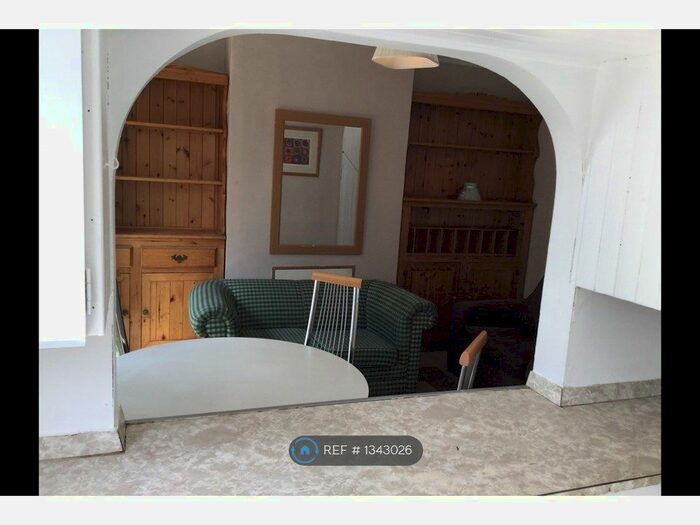 4 Bedroom Semi-Detached House To Rent In Kingston Road, Kingston, KT3