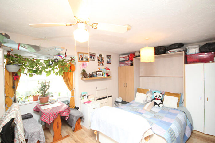 1 Bedroom Flat To Rent In Conifer Way, Wembley, Middlesex, HA0