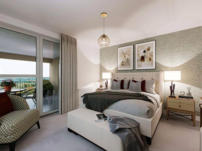 1 Bedroom Flat For Sale In Ridgeway Views, Mill Hill, NW7