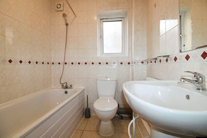 1 Bedroom Flat To Rent In Karman Court, Headstone Drive, Harrow Weald, HA3