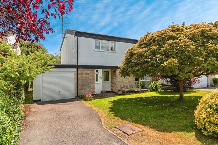 4 Bedroom Detached House For Sale In Springfield Close, Corsham, SN13