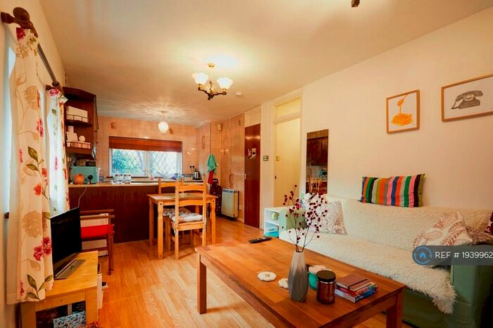 1 Bedroom Flat To Rent In Shipwright Road, London, SE16