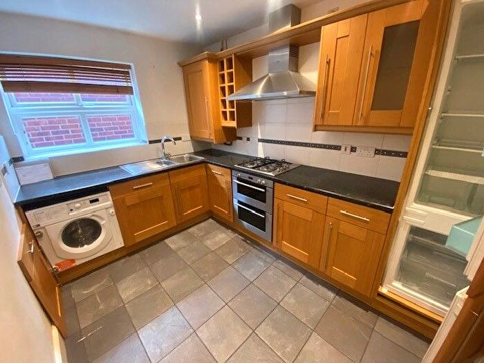 2 Bedroom Flat To Rent In Horner Avenue, Fradley, Lichfield, WS13