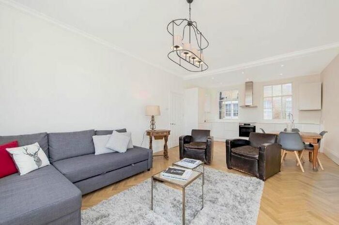1 Bedroom Flat To Rent In Park Crescent, Marylebone, London, W1B