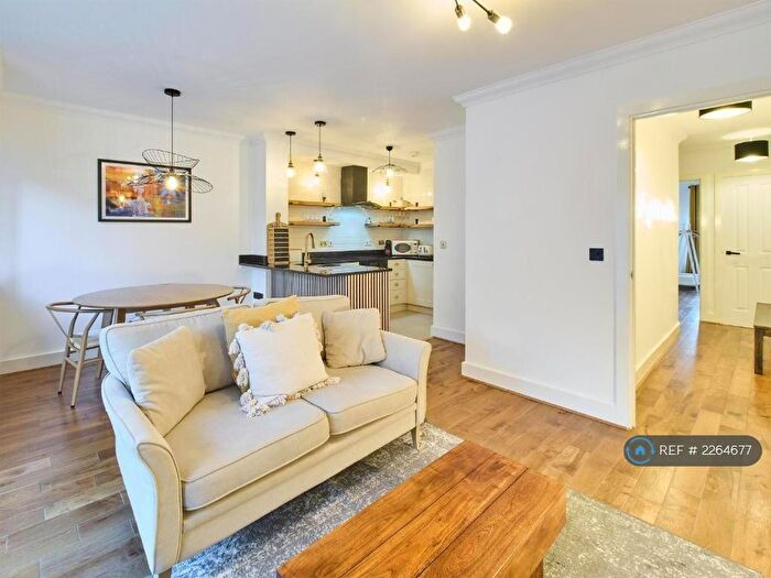 2 Bedroom Flat To Rent In Bellflower Mews, Canterbury, CT1