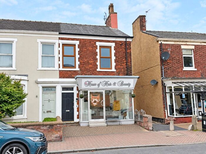 1 Bedroom Flat To Rent In A Station Road, FY8
