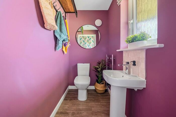 4 Bedroom Detached House For Sale In Meikle Earnock Road, Hamilton, South Lanarkshire, ML3