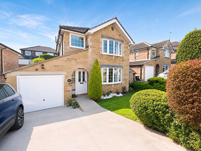 3 Bedroom Detached House For Sale In Ollerdale Avenue, Allerton, Bradford, BD15