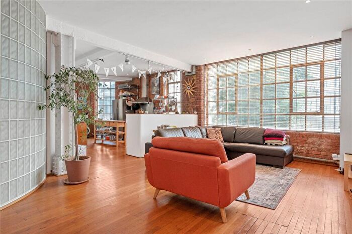 1 Bedroom Apartment To Rent In St. John Street, London, EC1V