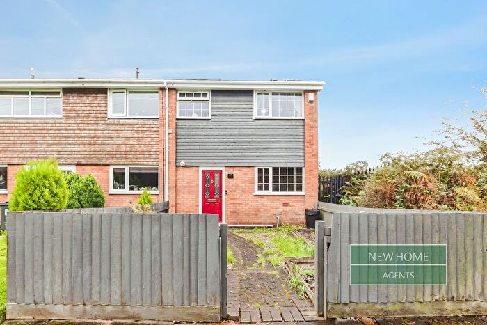 3 Bedroom End Of Terrace House For Sale In Ashdale Drive, Birmingham, B14