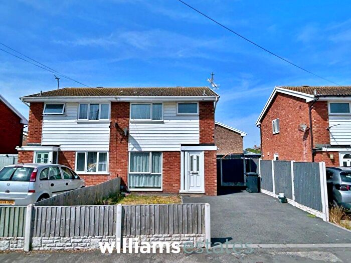 3 Bedroom Semi-Detached House For Sale In Coniston Drive, Prestatyn, LL19