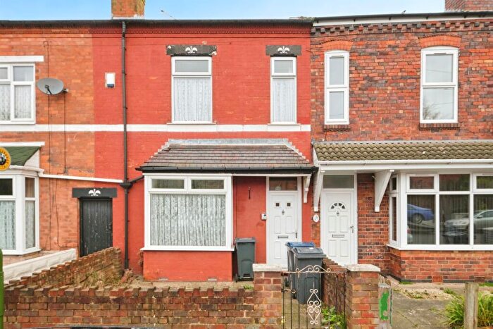 3 Bedroom Terraced House For Sale In Deakins Road, Birmingham, B25