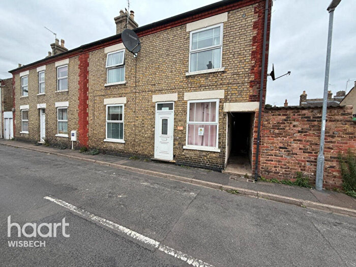 6 Bedroom Semi-Detached House For Sale In Artillery Street, Wisbech, PE13