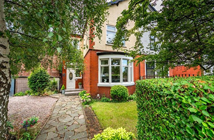 3 Bedroom Semi-Detached House For Sale In Edgeley Road, Edgeley, Stockport, SK3
