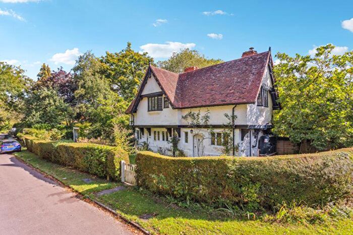 3 Bedroom Semi-Detached House For Sale In Medmenham, Marlow, SL7