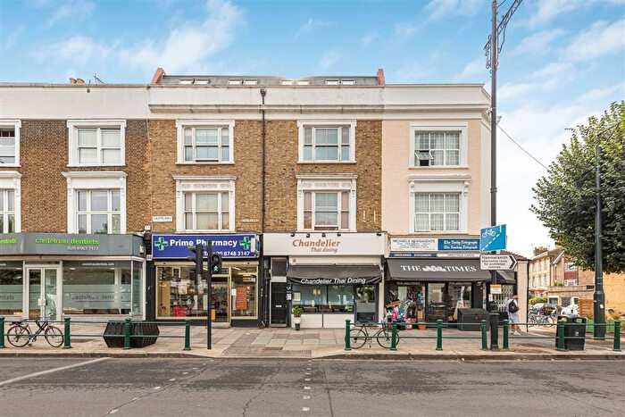 2 Bedroom Flat For Sale In Castelnau, Barnes, SW13