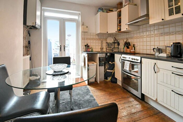 1 Bedroom Apartment For Sale In Spring Road, Kempston, Bedford, MK42