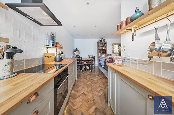 2 Bedroom Apartment To Rent In Hill Street, Brackley, NN13