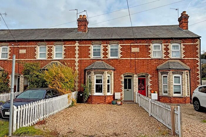 2 Bedroom Terraced House For Sale In Station Road, Cholsey, OX10