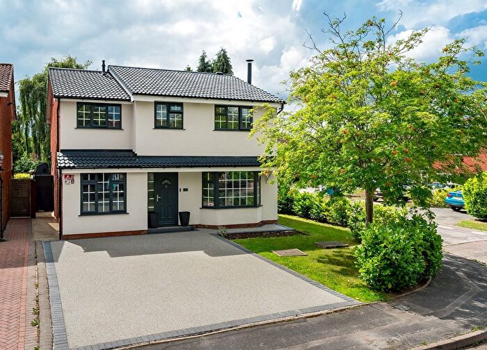 4 Bedroom Detached House For Sale In Turnberry Drive, Wilmslow, SK9