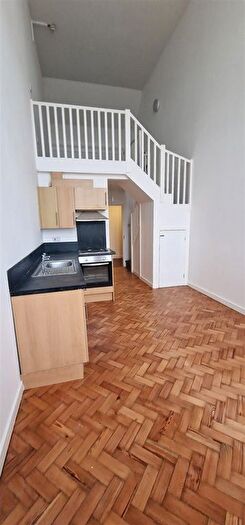 1 Bedroom Flat To Rent In Meyrick Street, Pembroke Dock, SA72