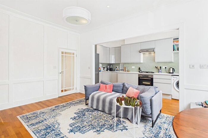 1 Bedroom Flat To Rent In King William Walk, Greenwich, SE10