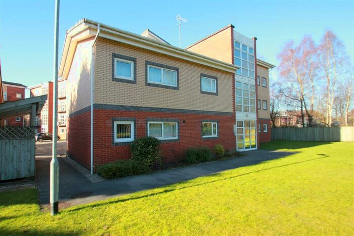 2 Bedroom Apartment To Rent In Central, Wharf Road, Sale, ., M33