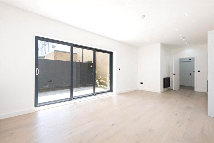 1 Bedroom Apartment To Rent In Arts Apartments, Ruby Road, London, E17