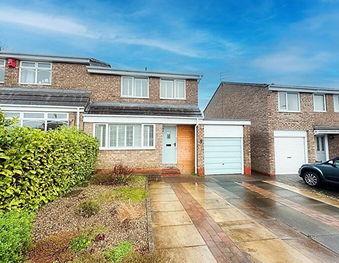 3 Bedroom Semi-Detached House For Sale In Sandown Close, Seaton Delaval, NE25