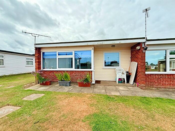 2 Bedroom Chalet For Sale In Newport Road, Hemsby, NR29