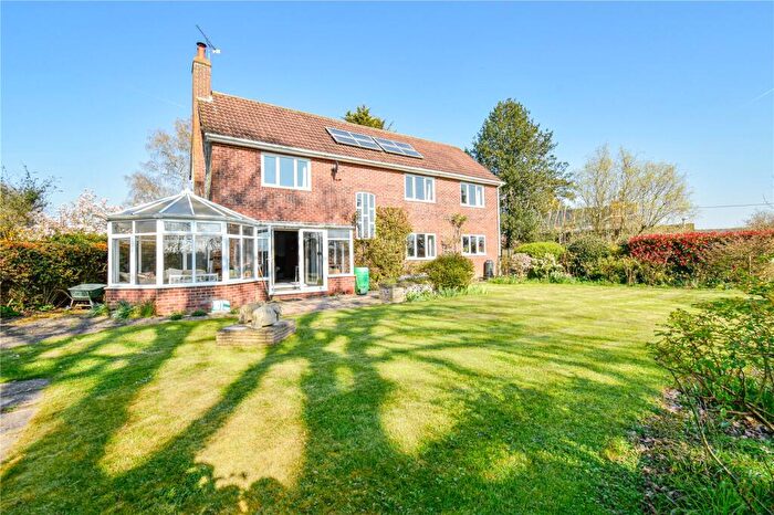 4 Bedroom Detached House For Sale In St. Ediths Marsh, Bromham, Chippenham, Wiltshire, SN15