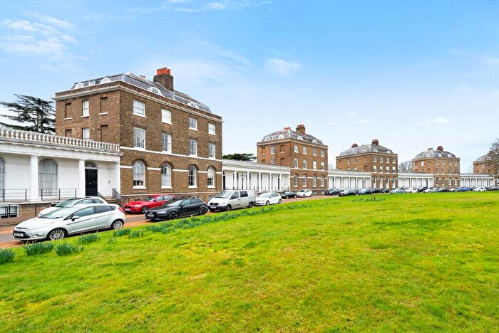 1 Bedroom Flat For Sale In The Paragon, Blackheath, SE3